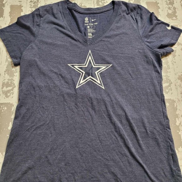 2414 The Nike Tee NFL Dallas Cowboys Women's V-Neck Tee Size Medium‎ - Picture 1 of 5